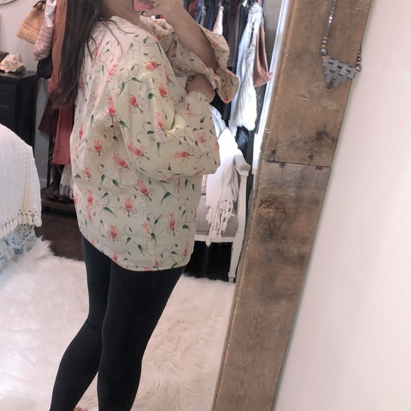 HD in Paris Anthropologie size 8 tan floral boho top - Picture 4 of 8